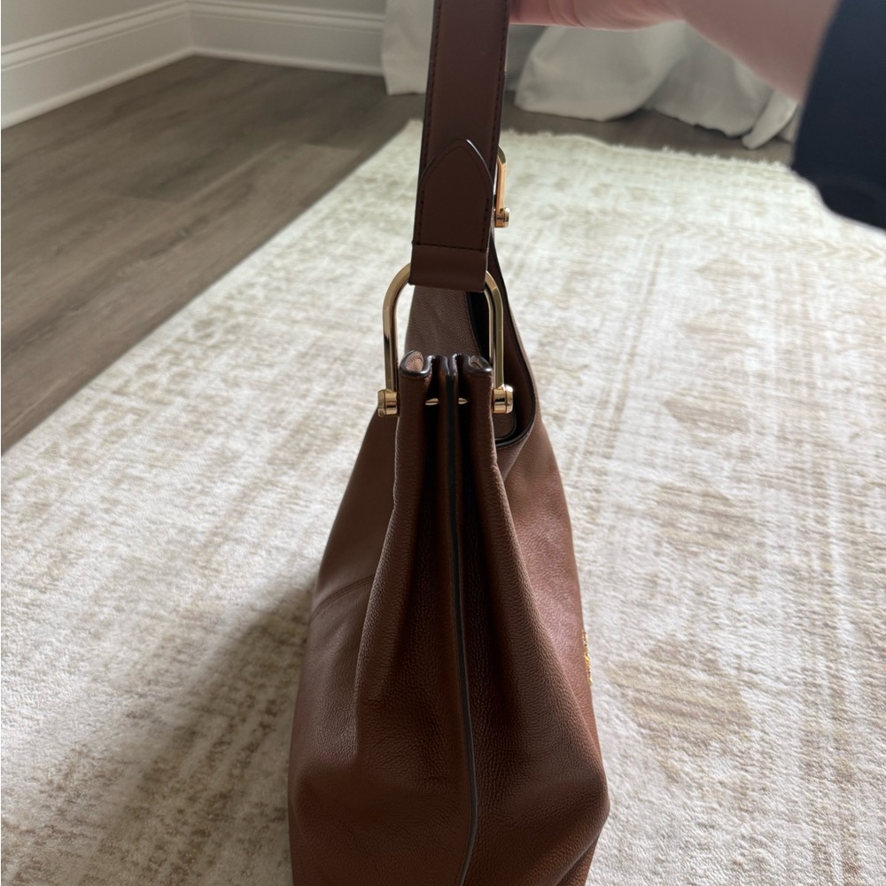 Michael Kors Tan Leather Shoulder Bag - Picture 3 of 9